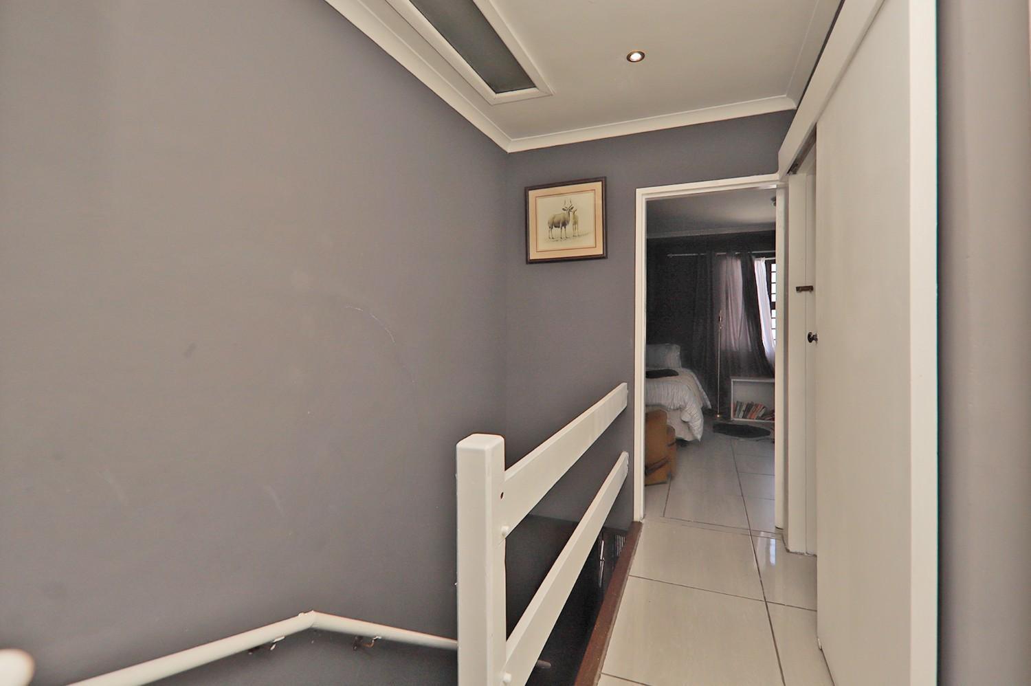 Apartment Mikasa Sukasa
